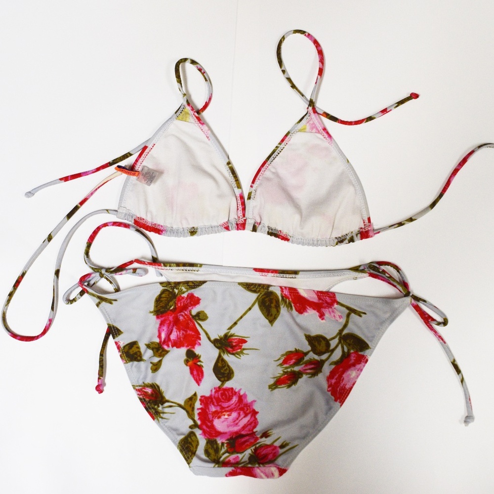 Swimsuit size extra large - Picture 2 of 2